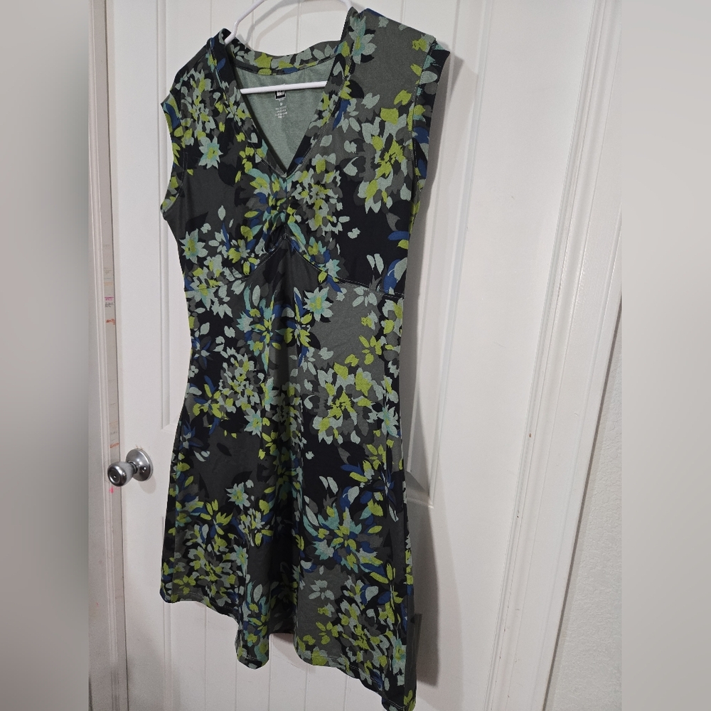 REI Women’s Sleeveless Floral Dress V-Neck Stretchy Casual Active | Size M
